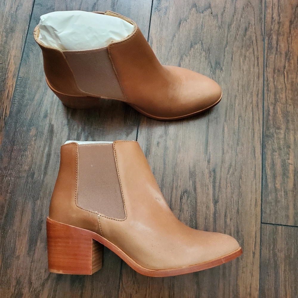 Nisolo Booties